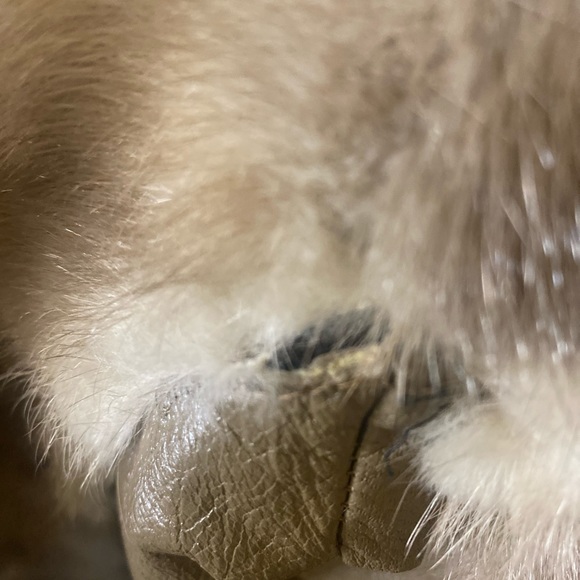 SOLD! VINTAGE MINK FUR JACKET - Picture 6 of 8